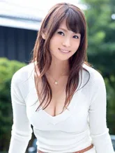 大場ゆい