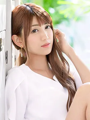 鐘梨ほしな