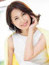 佐田茉莉子