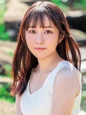 桐谷すずね