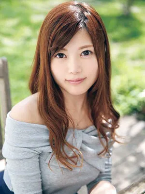 榊梨々亜