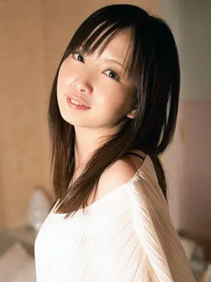 芹沢つむぎ
